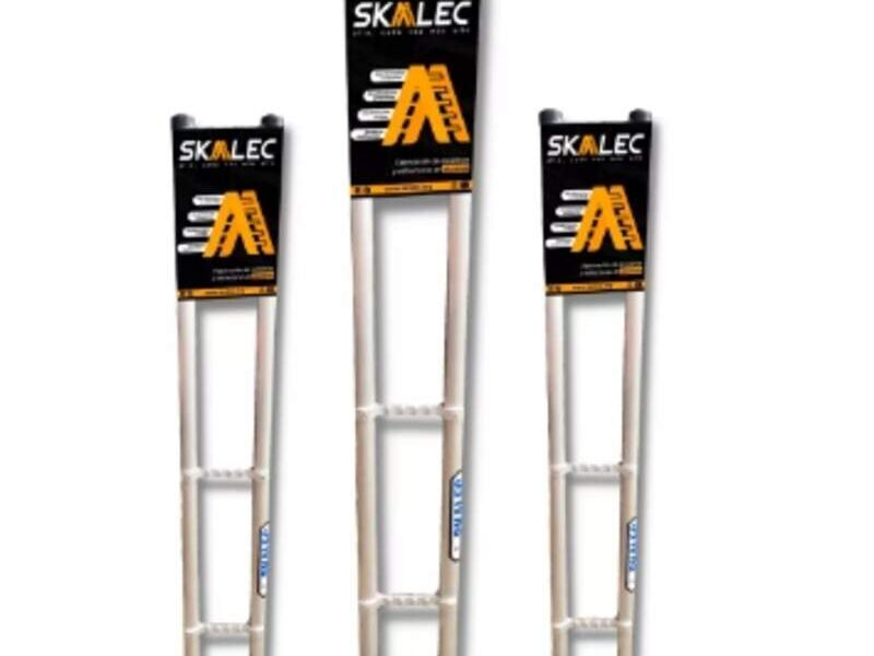 Escalera recta de aluminio - SKALEC